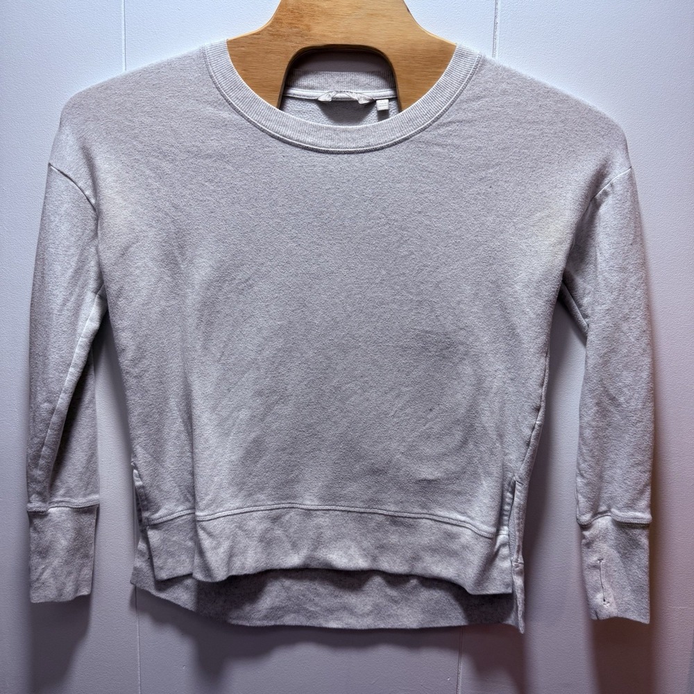 Athleta Crewneck Sweatshirt Womens Size Medium Gray Pullover